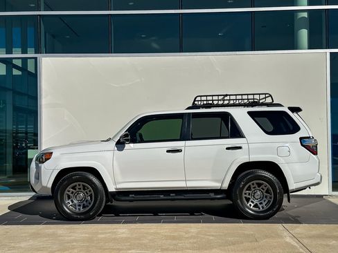 Used 2020 Toyota 4Runner Nightshade image 8