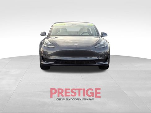 Used 2018 Tesla Model 3 Long Range AWD/4WD image 3