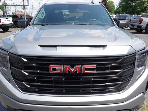 Used 2024 GMC Sierra 1500 Pro w/ Graphite Edition AWD/4WD image 6