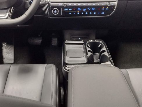 New 2026 Hyundai Ioniq 5 SEL image 37