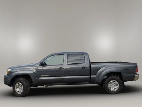 Used 2010 Toyota Tacoma 4x4 Double Cab image 6