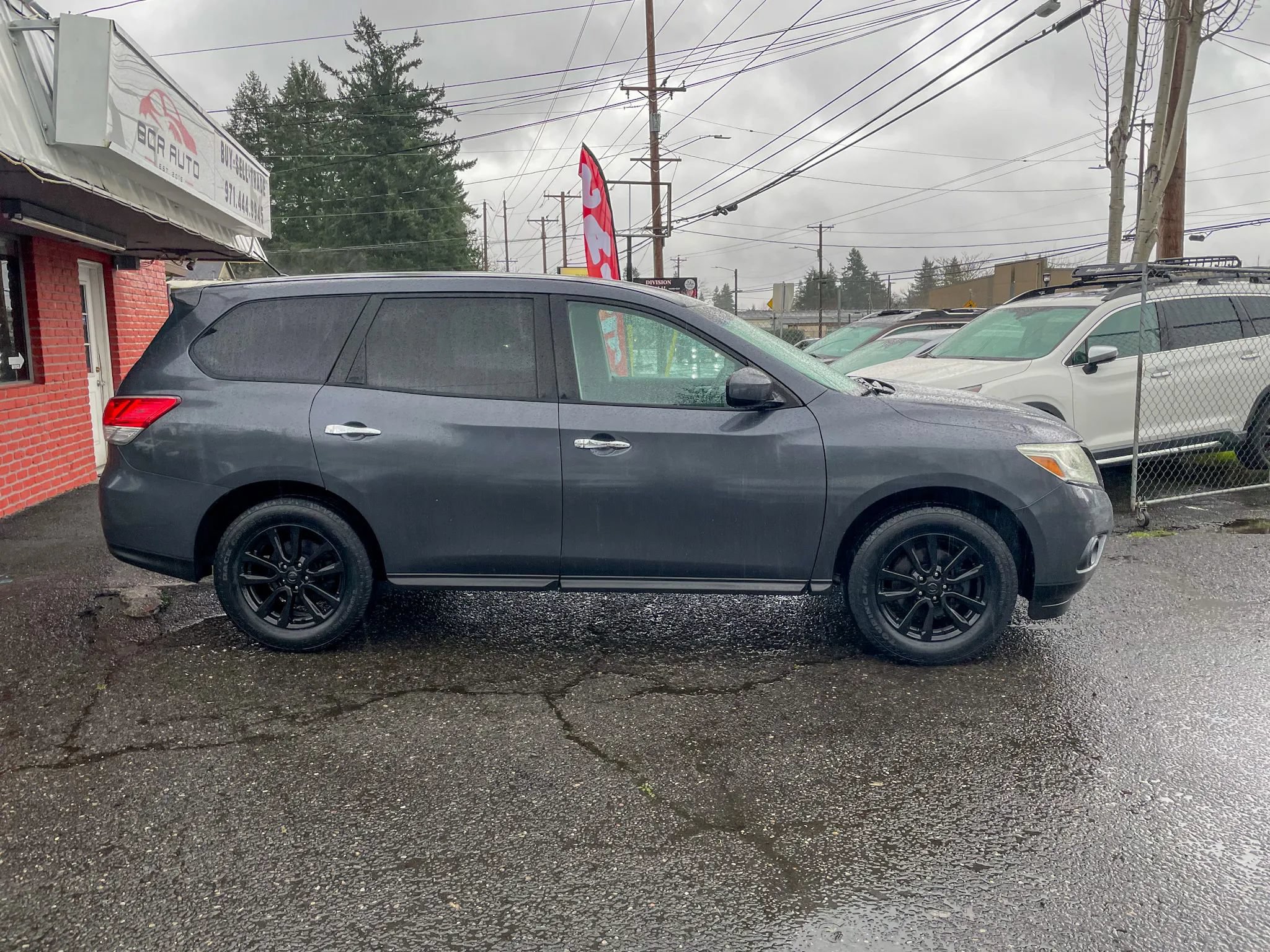 Used 2014 Nissan Pathfinder S FWD image 7