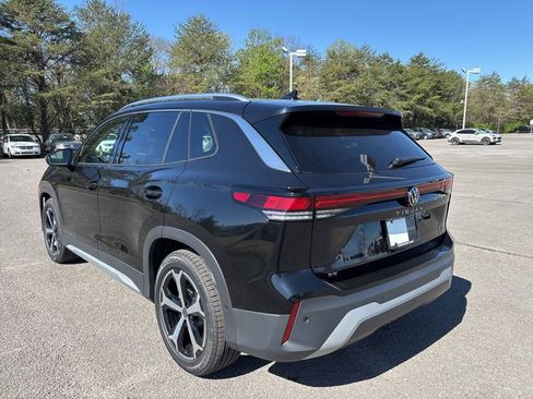New 2026 Volkswagen Tiguan SE FWD image 4