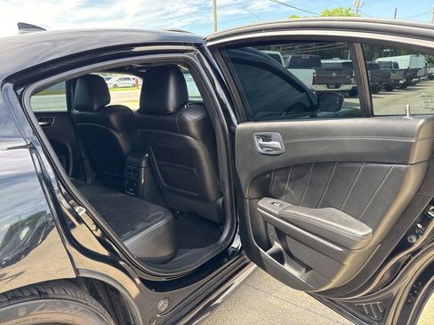 Used 2019 Dodge Charger Scat Pack w/ Plus Group RWD image 50