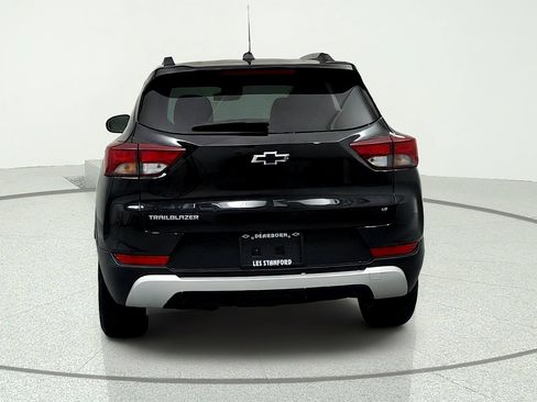 Used 2023 Chevrolet TrailBlazer LT w/ Convenience Package FWD image 4