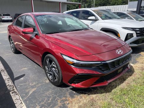 Certified 2024 Hyundai Elantra SEL w/ Convenience Package FWD image 1