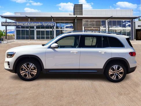 New 2026 Mercedes-Benz GLB 250 4MATIC image 4