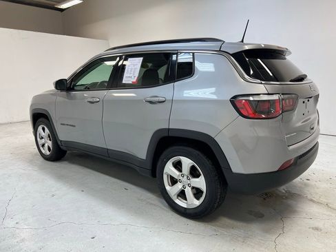Used 2019 Jeep Compass Latitude w/ Popular Equipment Group image 10