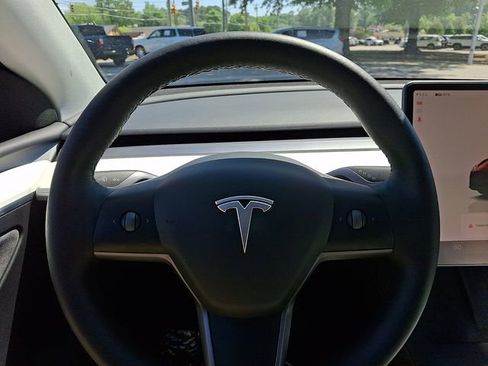 Used 2023 Tesla Model Y Long Range image 21
