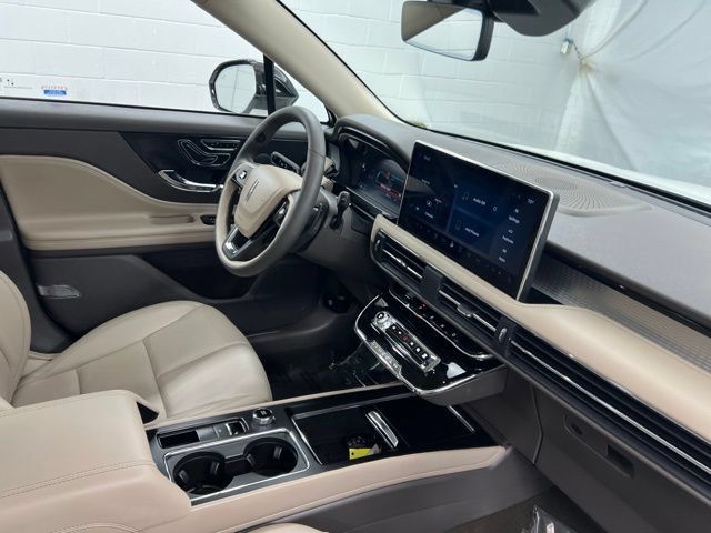 Certified 2023 Lincoln Corsair AWD w/ Equipment Group 101A image 26