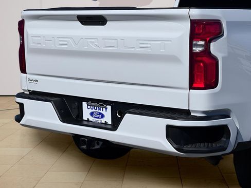 Used 2021 Chevrolet Silverado 1500 Custom image 33