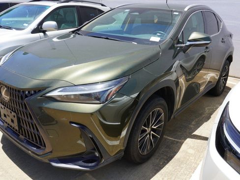 Used 2024 Lexus NX 250 FWD w/ Towing Package (2000 Lbs) image 4