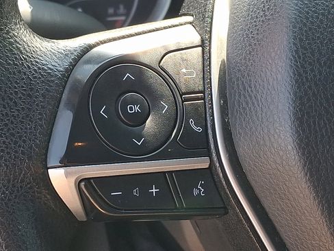 Certified 2022 Toyota Camry LE FWD image 21