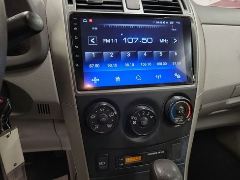 Used 2010 Toyota Corolla LE image 14