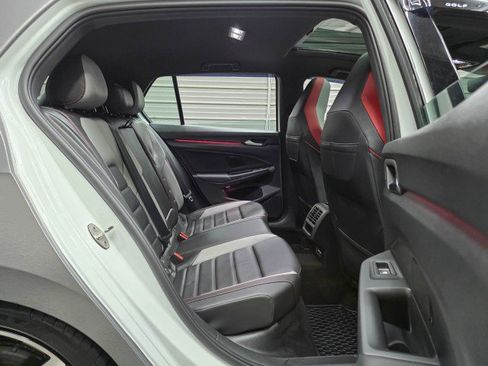 Used 2024 Volkswagen GTI SE FWD image 17