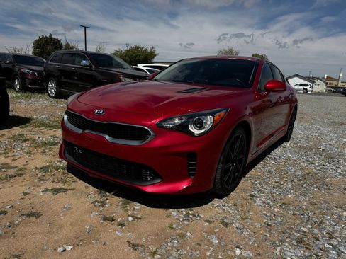Used 2019 Kia Stinger RWD image 1