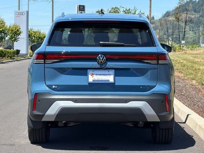 New 2026 Volkswagen Tiguan SE