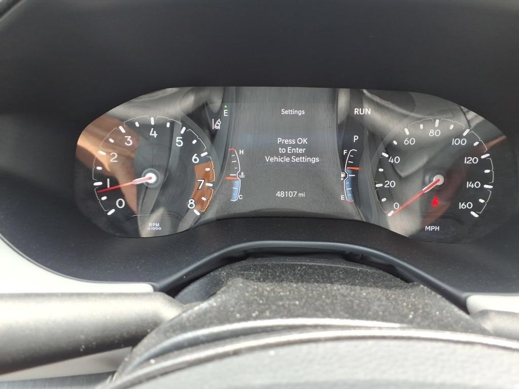 Used 2025 Jeep Compass Limited AWD/4WD image 17