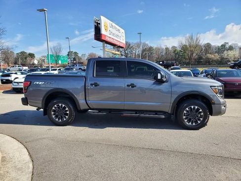 Used 2023 Nissan Titan PRO-4X w/ Pro-4x Convenience Package image 2