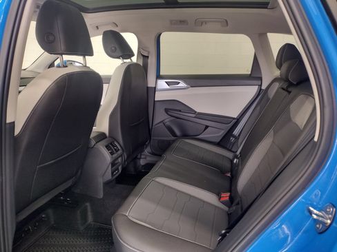 New 2026 Volkswagen Taos SE AWD/4WD image 22