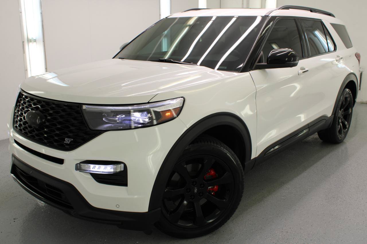 Used 2023 Ford Explorer ST w/ Equipment Group 401A AWD/4WD image 2
