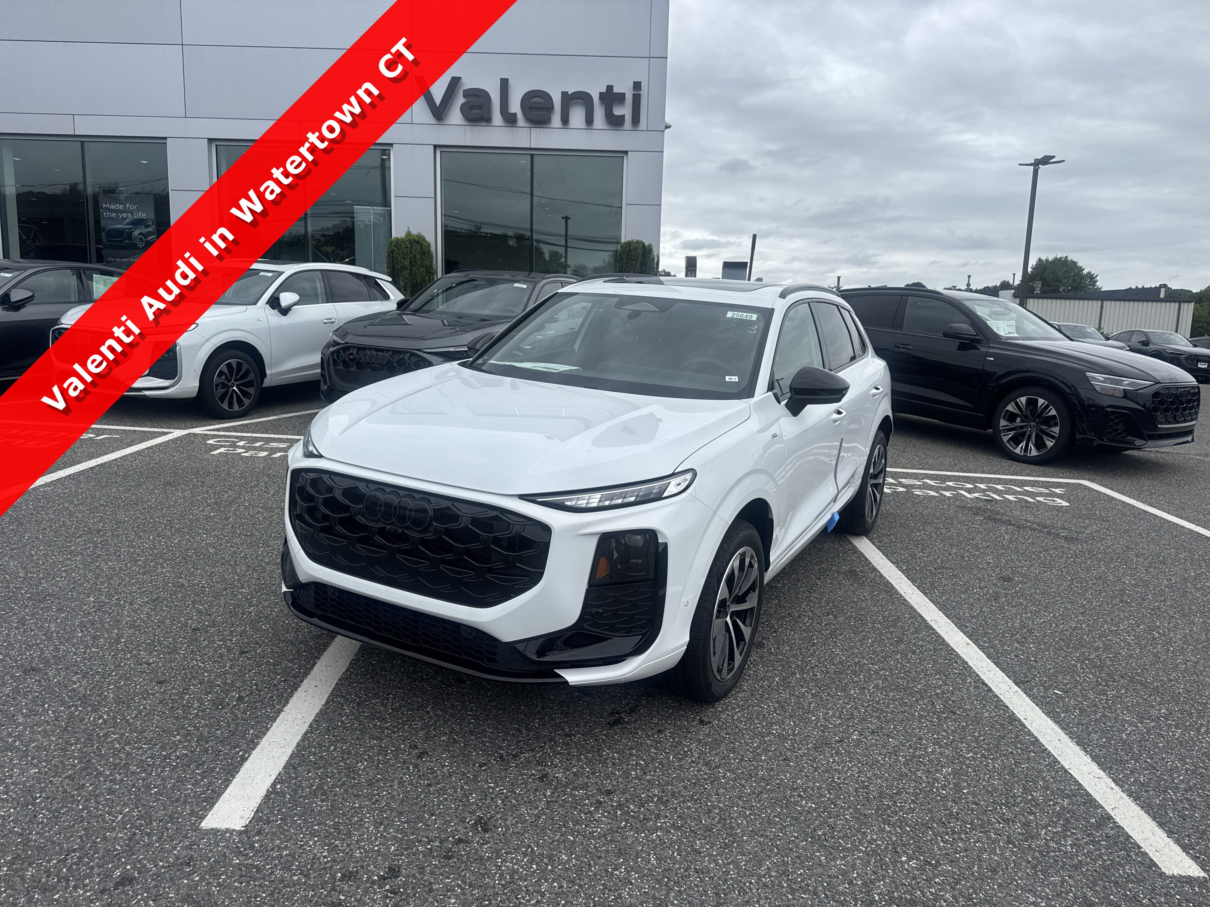New 2026 Audi Q3 quattro 2.0T AWD/4WD image 1