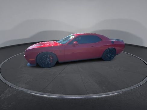 Used 2016 Dodge Challenger SRT Hellcat image 11