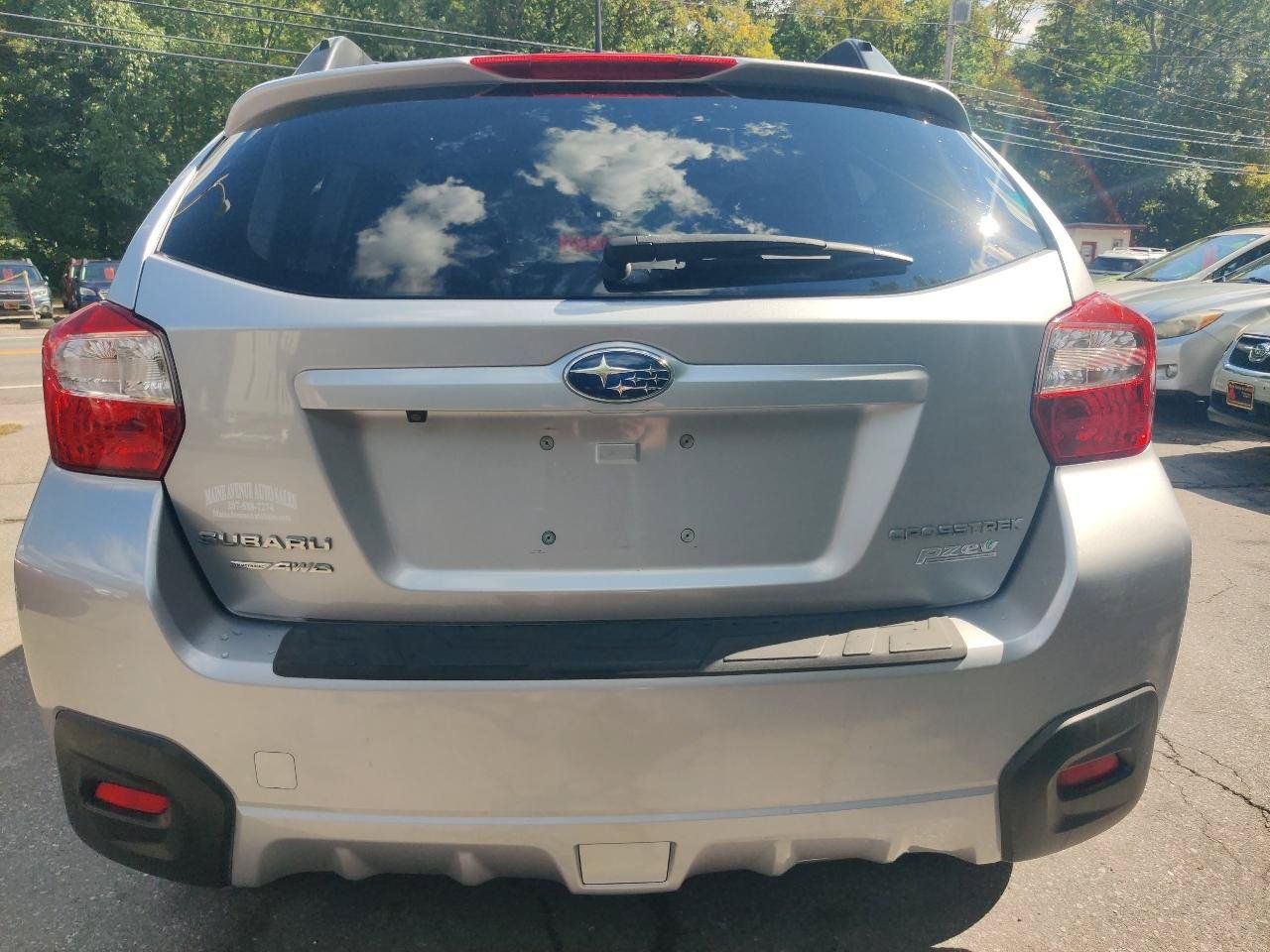 Used 2017 Subaru Crosstrek 2.0i Premium AWD/4WD image 5