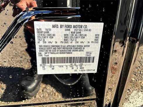 New 2025 Ford Maverick XLT w/ XLT Luxury Package image 9