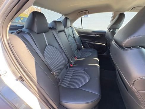 Used 2024 Toyota Camry SE image 25