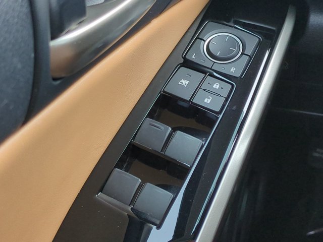 Used 2017 Lexus IS 200t RWD image 21