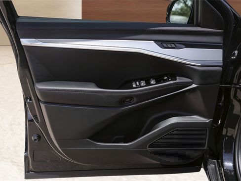 Used 2024 Jeep Wagoneer Launch Edition image 22