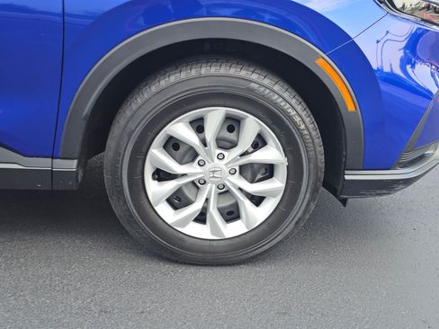 Certified 2025 Honda CR-V LX image 9
