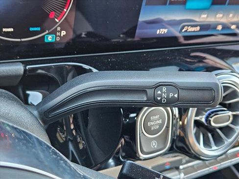 Certified 2025 Mercedes-Benz GLA 250 image 12