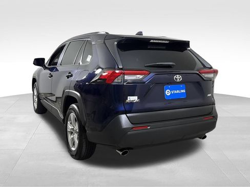 Used 2019 Toyota RAV4 XLE w/ Convenience Package FWD image 6