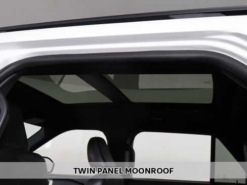 Used 2023 Ford Explorer ST-Line w/ Class IV Trailer Tow Package image 4