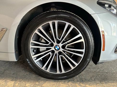 Used 2019 BMW 530i xDrive w/ Convenience Package AWD/4WD image 22