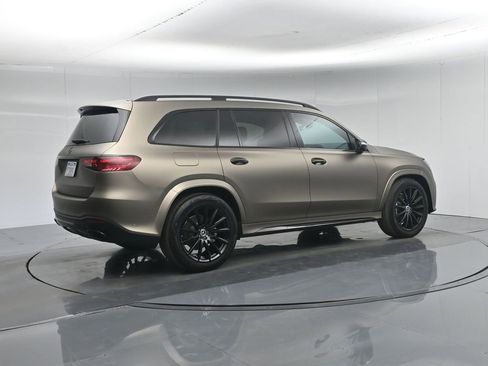 Used 2025 Mercedes-Benz GLS 450 4MATIC image 29