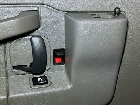 Used 2024 Chevrolet Express 2500 w/ Driver Convenience Package image 16