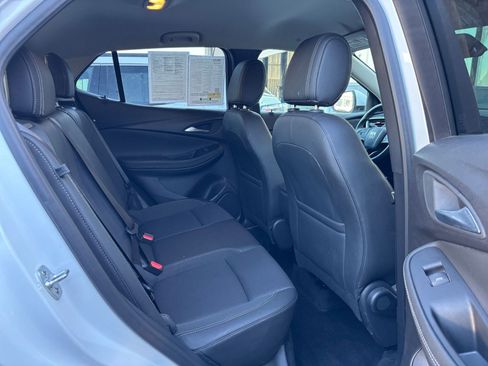 Used 2025 Buick Encore GX Preferred image 24