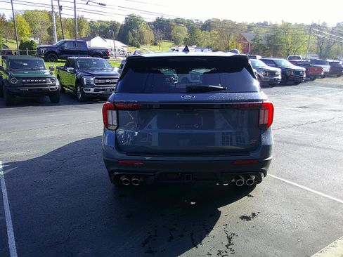 New 2025 Ford Explorer ST w/ Sun And Sound Package image 8