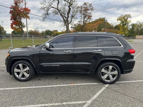 Used 2015 Jeep Grand Cherokee Overland image 2