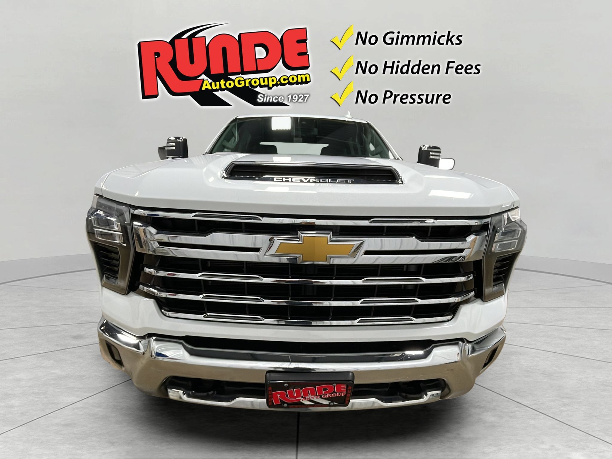 Used 2024 Chevrolet Silverado 2500 LTZ w/ LTZ Convenience Package AWD/4WD image 9