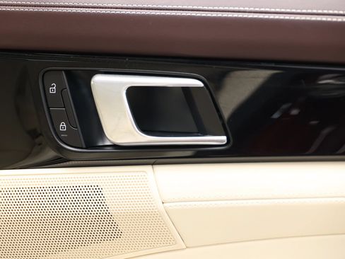 Used 2022 Porsche Panamera image 74