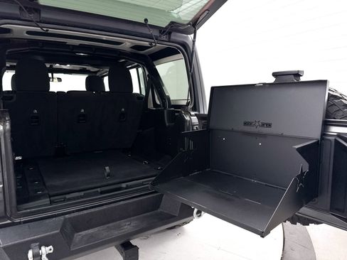 Used 2022 Jeep Wrangler Unlimited Sport AWD/4WD image 29
