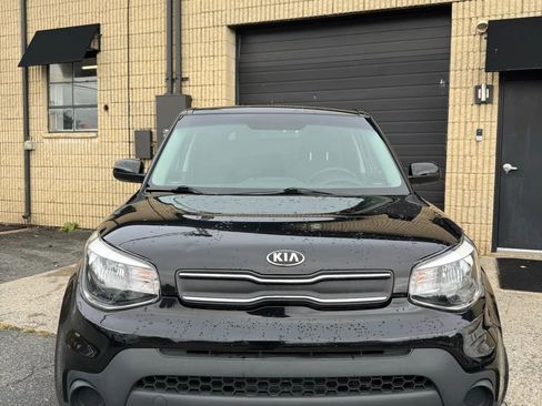 Used 2018 Kia Soul image 2