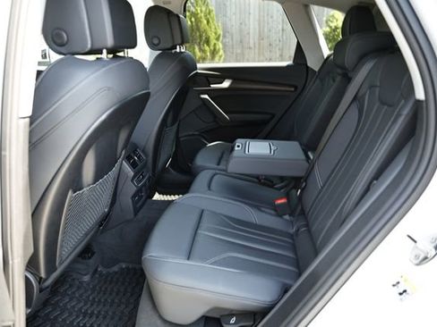 Used 2025 Audi Q5 2.0T Premium AWD/4WD image 24