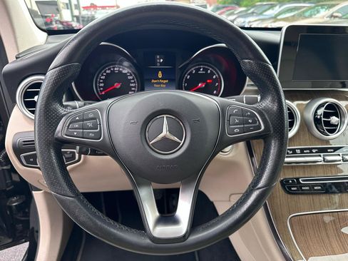 Used 2018 Mercedes-Benz GLC 300 image 12