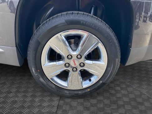 Used 2014 GMC Terrain SLT w/ Safety Package AWD/4WD image 34