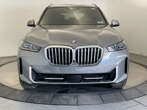 Used 2024 BMW X5 xDrive40i w/ Premium Package AWD/4WD image 8